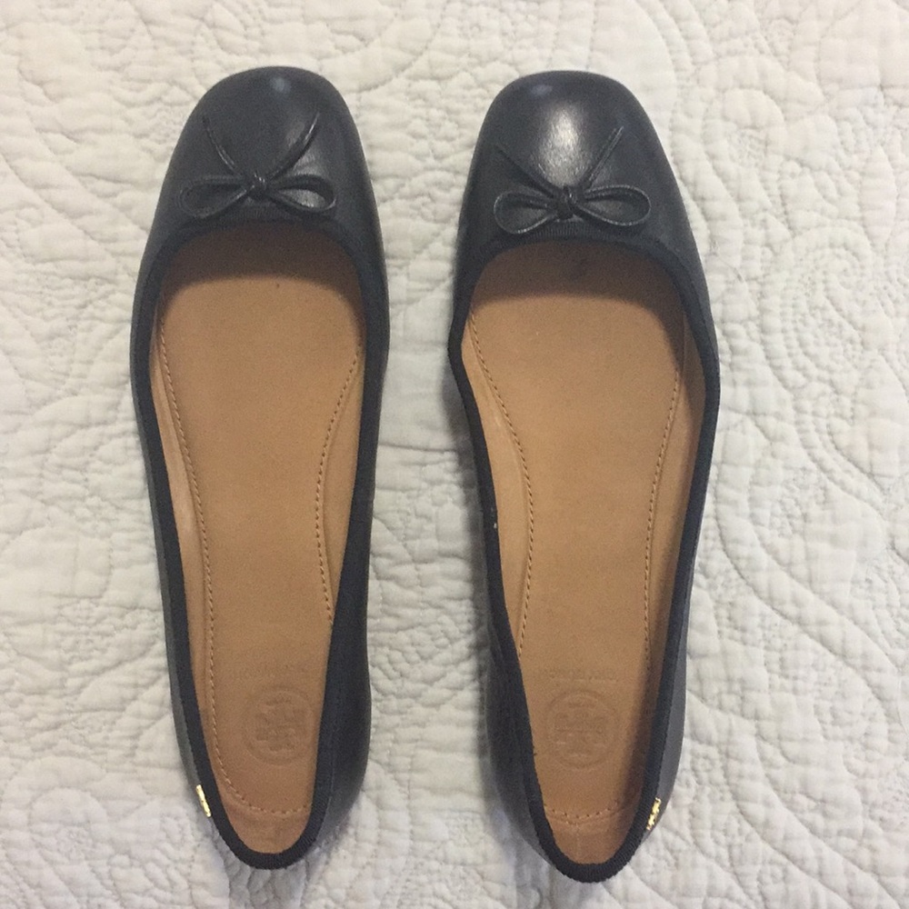 Brand new Tory Burch black flats